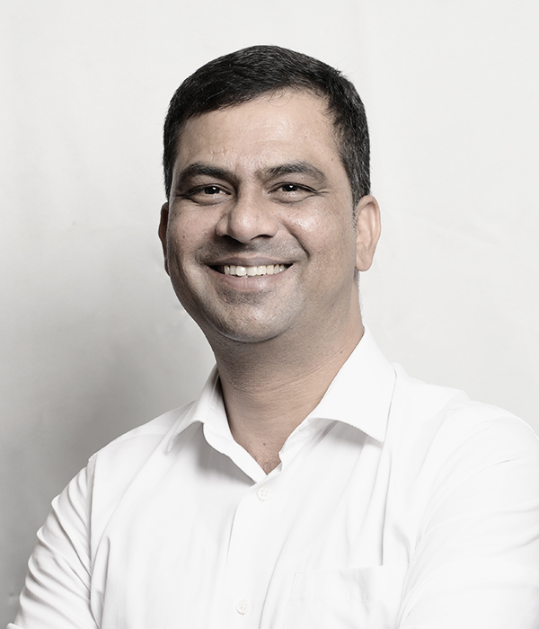 Portrait of Akhil Dave, founder of HMC Hub and mentor